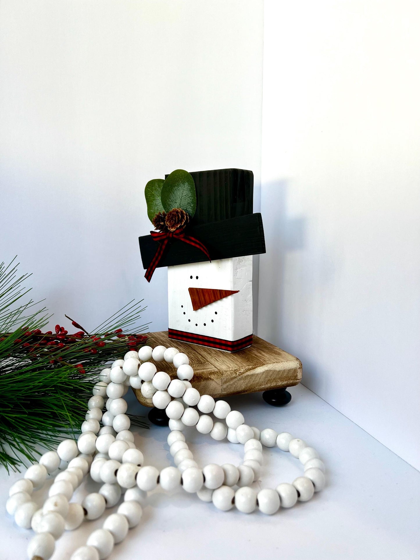 Wooden Snowman Shelf Sitter With Buffalo Plaid Bow