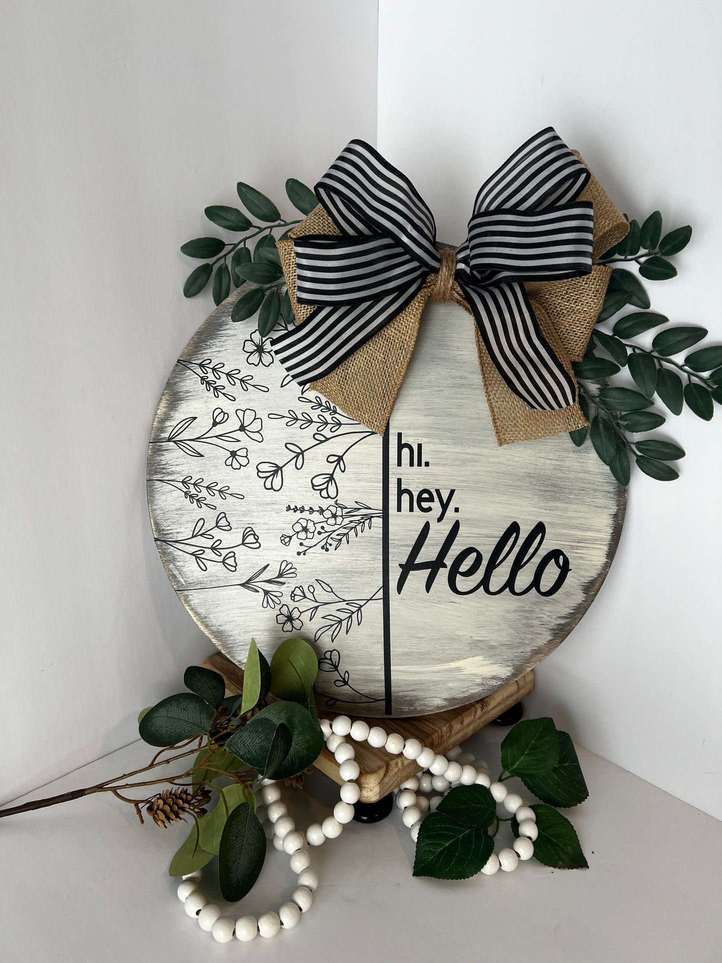 Modern Farmhouse “Hi. Hey. Hello” Wooden Door Hanger