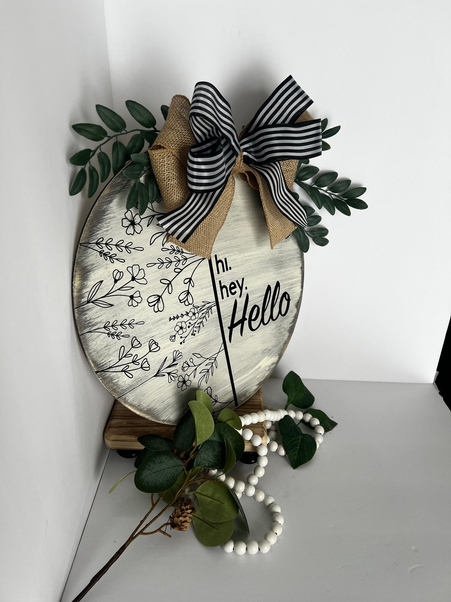 Modern Farmhouse “Hi. Hey. Hello” Wooden Door Hanger