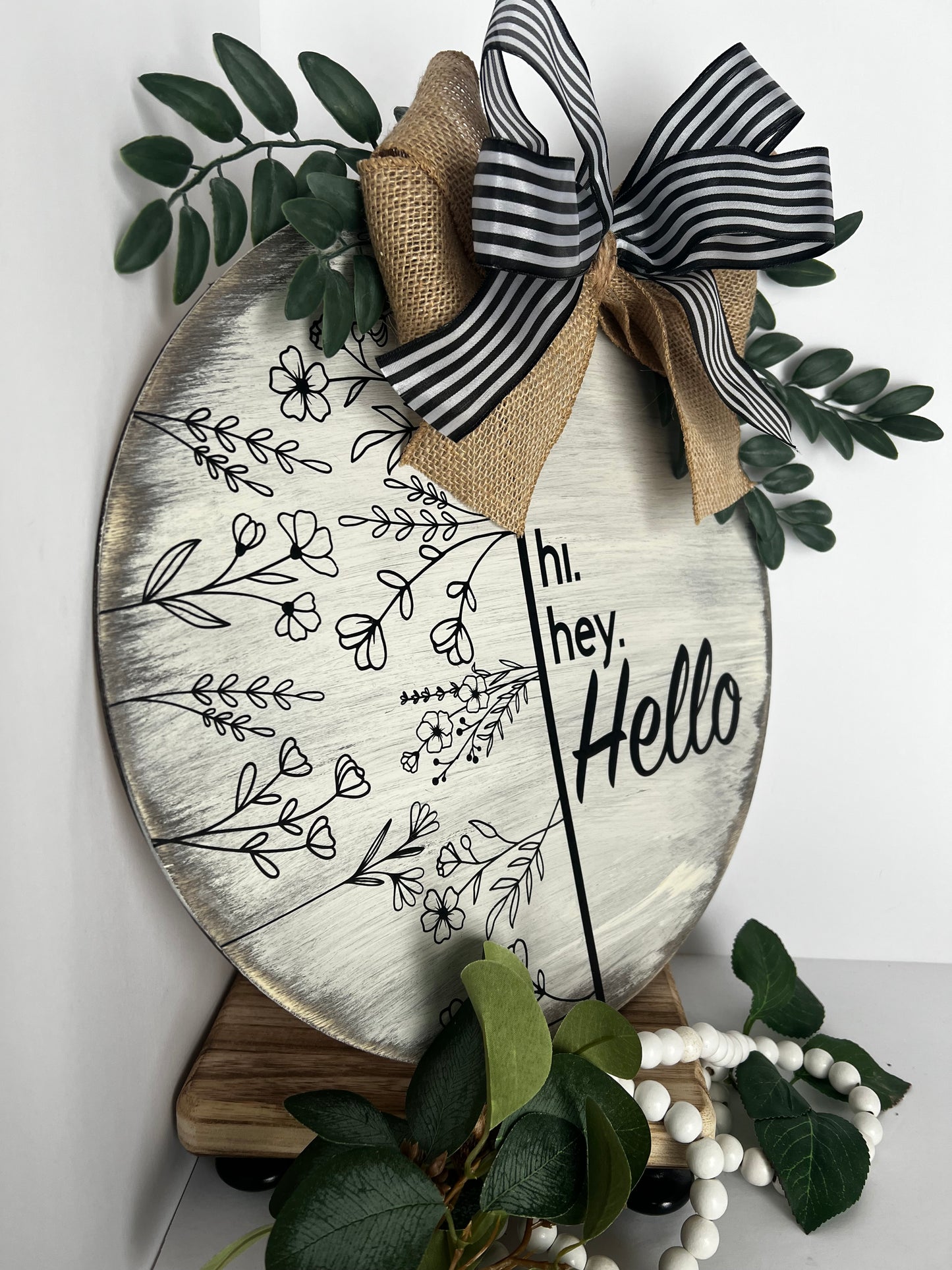 Modern Farmhouse “Hi. Hey. Hello” Wooden Door Hanger