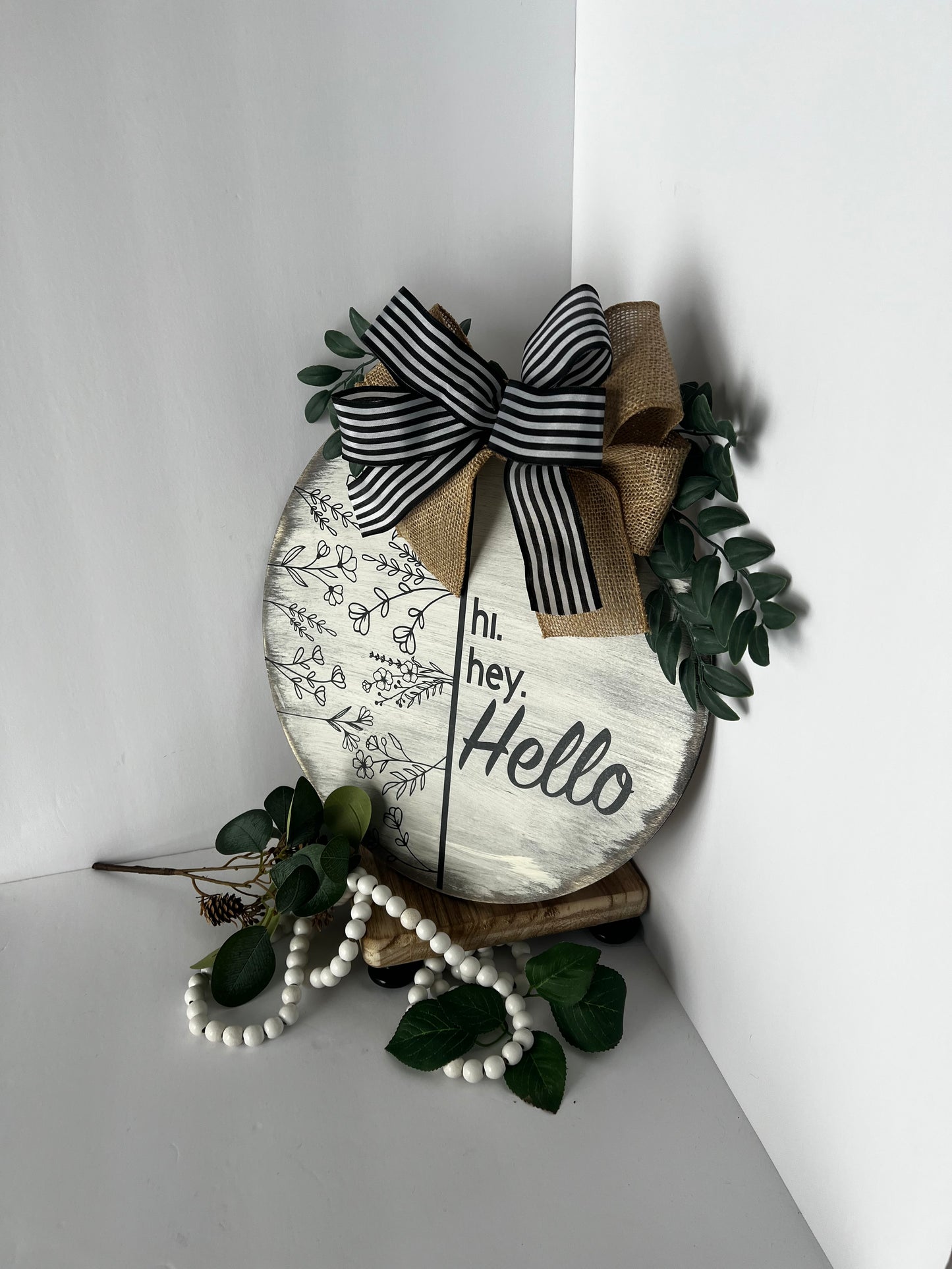 Modern Farmhouse “Hi. Hey. Hello” Wooden Door Hanger